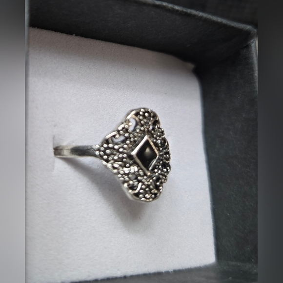 NWOT | Vintage | Onyx Stone Silver Plated Women's Statement Ring | Size: 6.75 - Picture 7 of 9